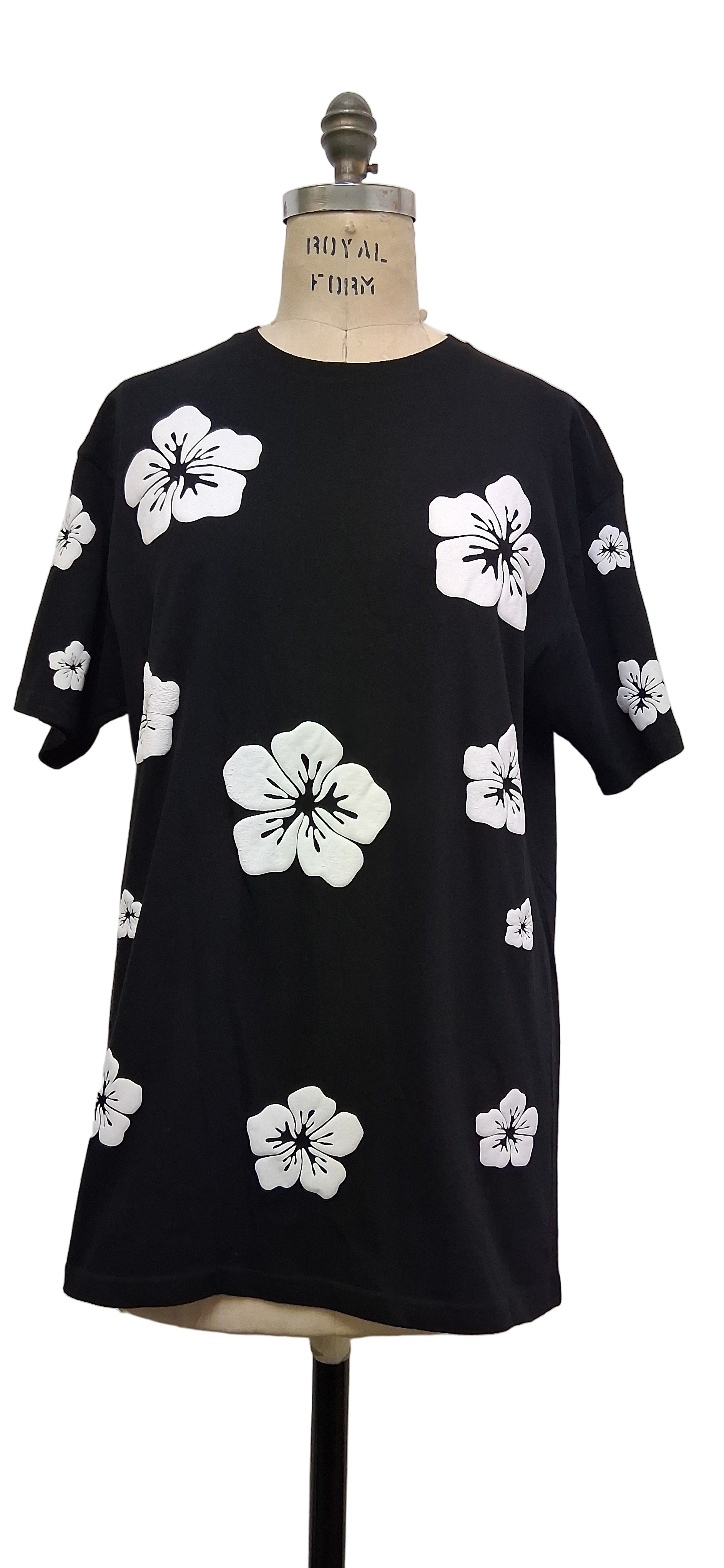 White Hibiscus Black T-shirt