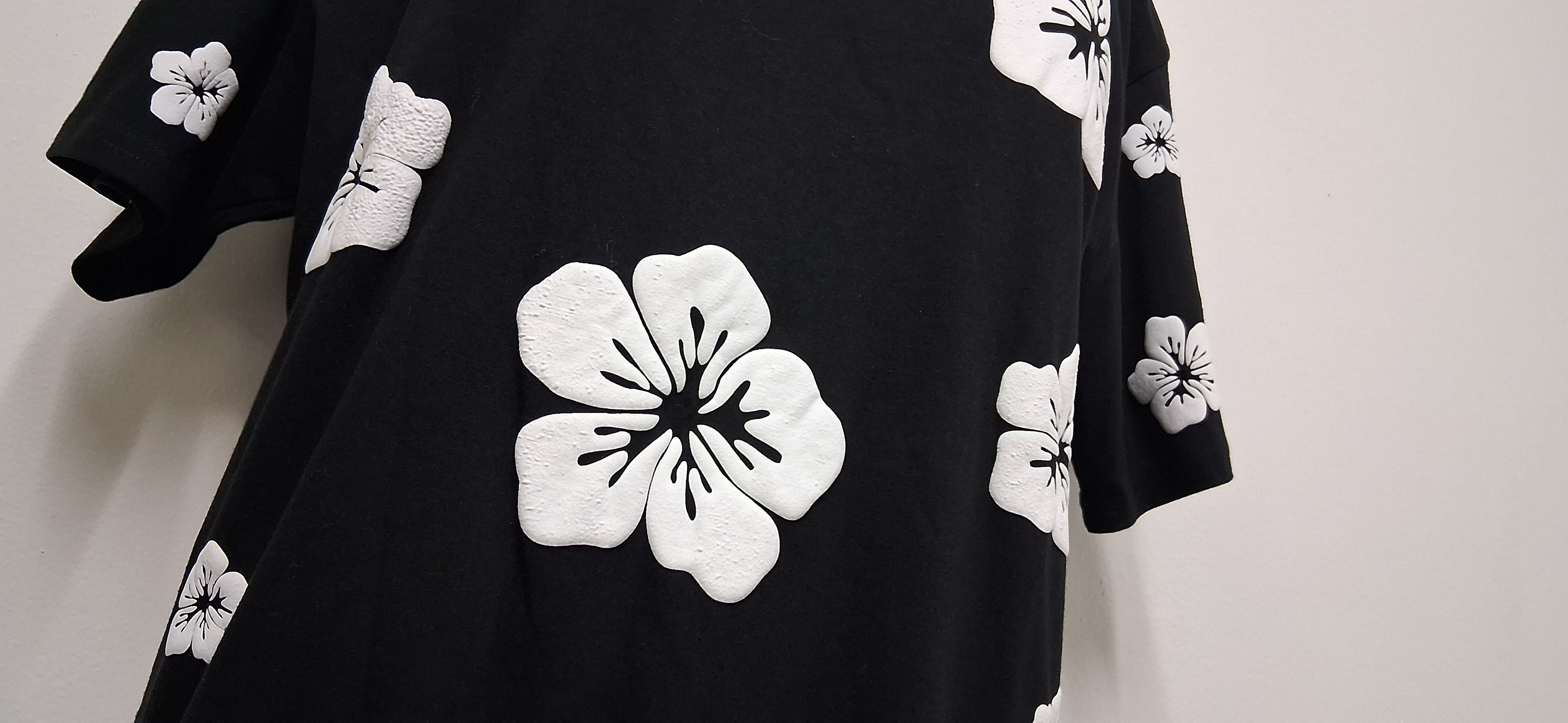 White Hibiscus Black T-shirt